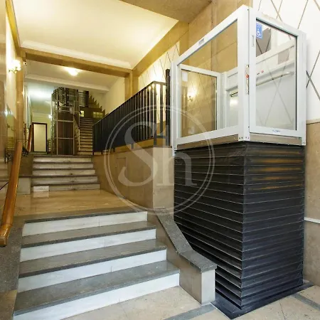 Design Monumental Apartment